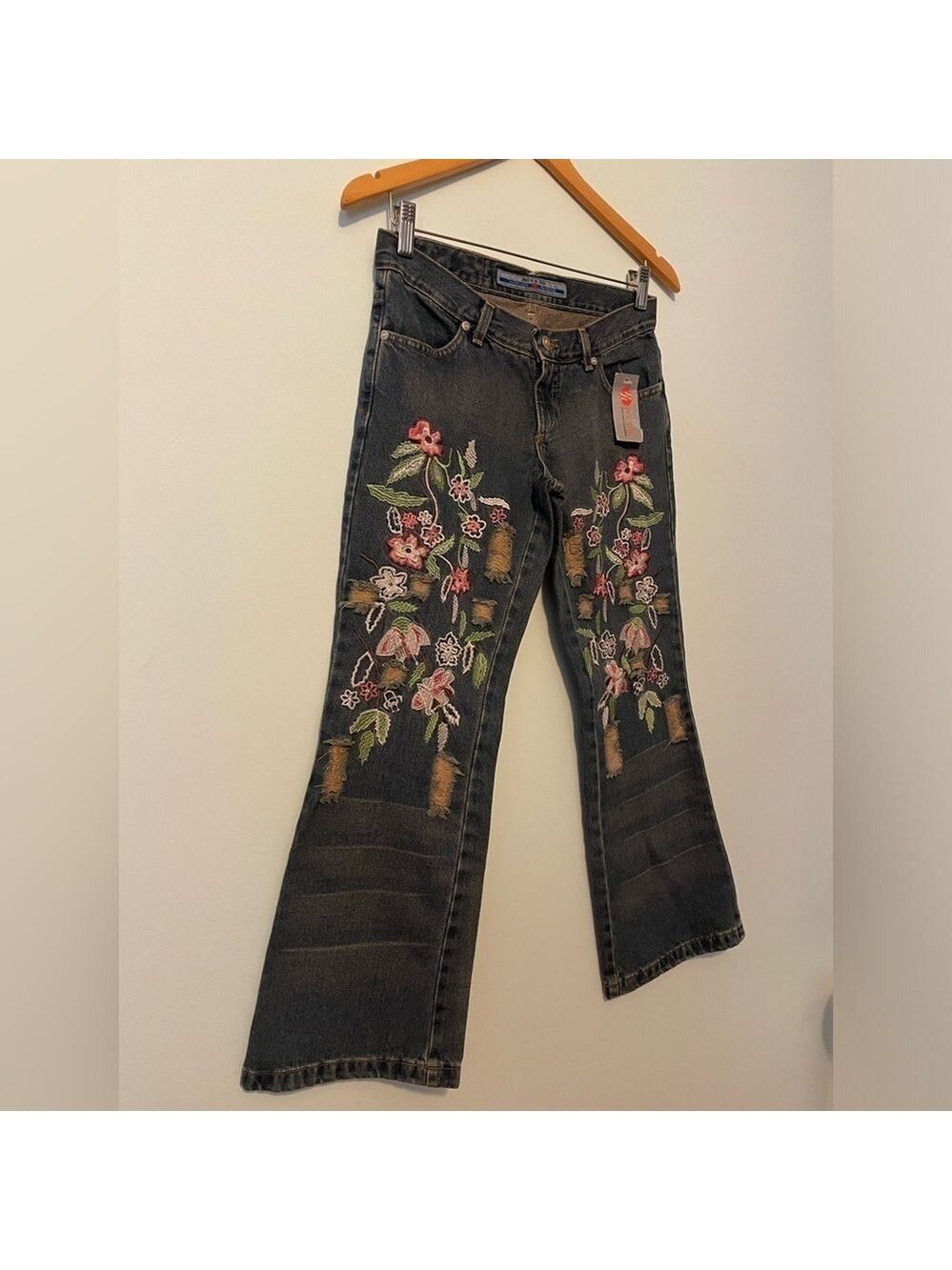 Poty Ro Embroidered Floral Jeans Size 38 - Picture 2 of 9